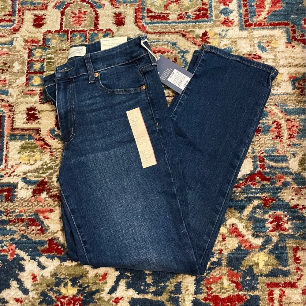 High Rise Slim Straight Jeans